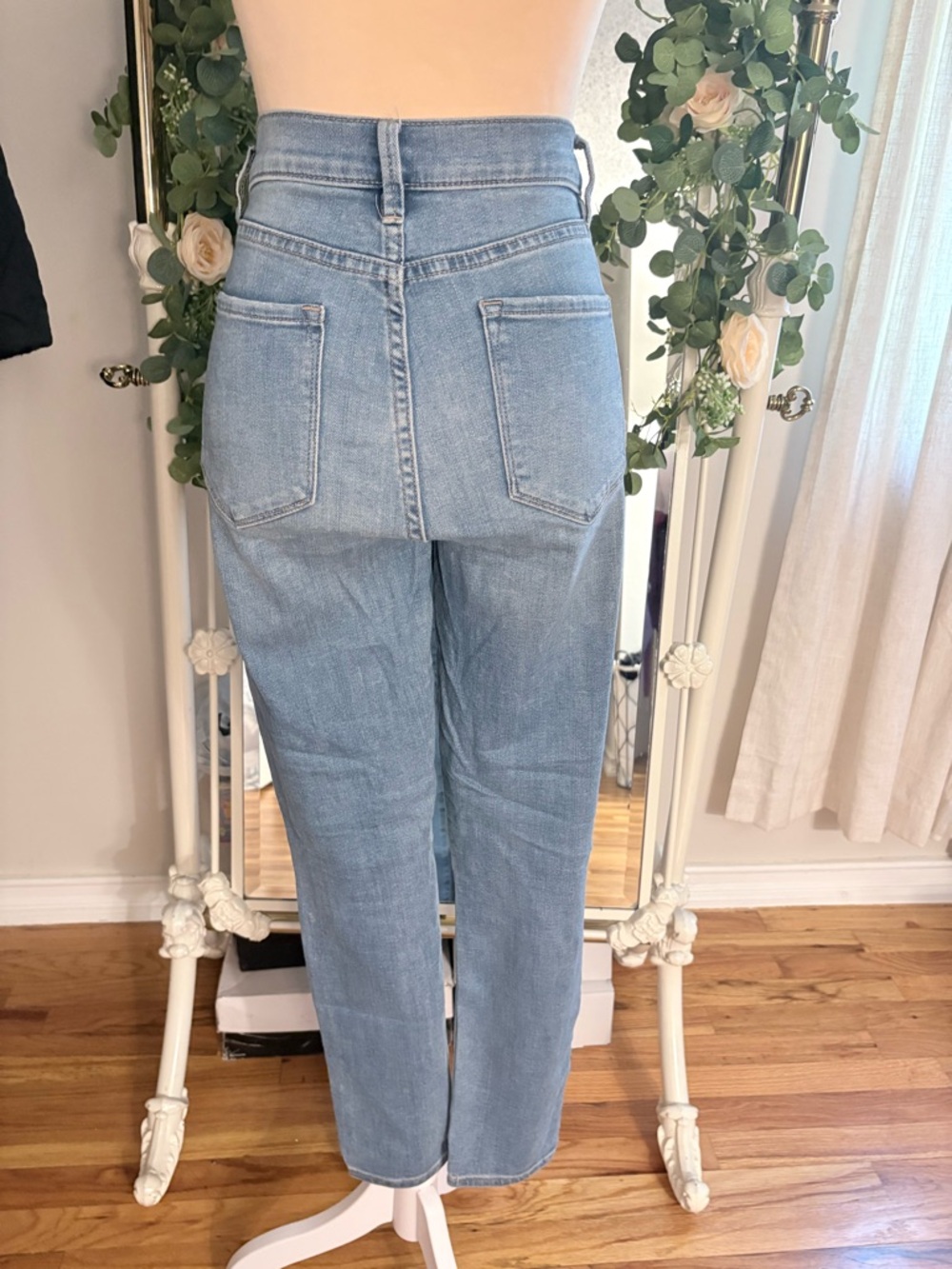 BDG Light Blue Women's Skinny Jeans - Picture 3 of 3